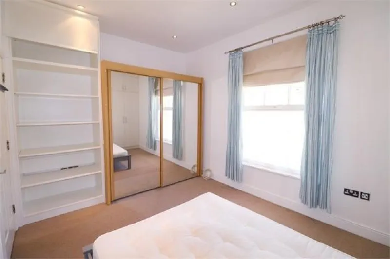 Sloane Court, 28 The Grove, photo 9