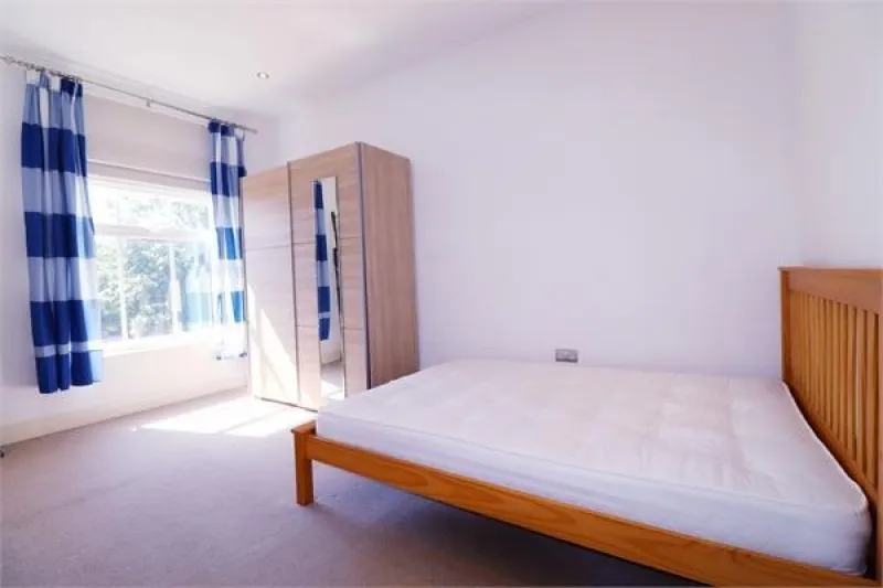 Sloane Court, 28 The Grove, photo 4