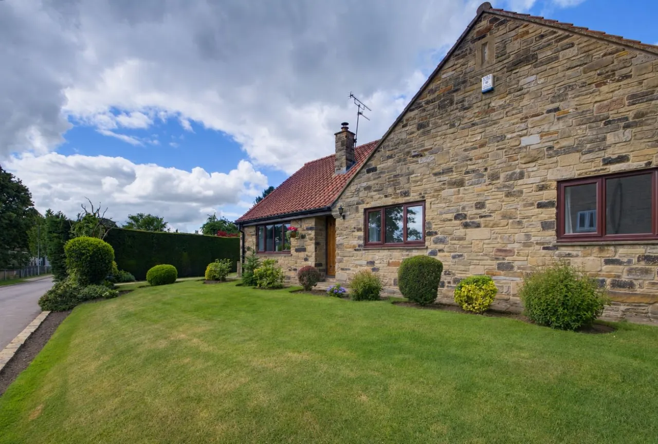 Well Lane, South Milford, LS25, photo 9
