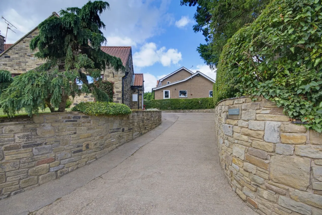 Well Lane, South Milford, LS25, photo 26