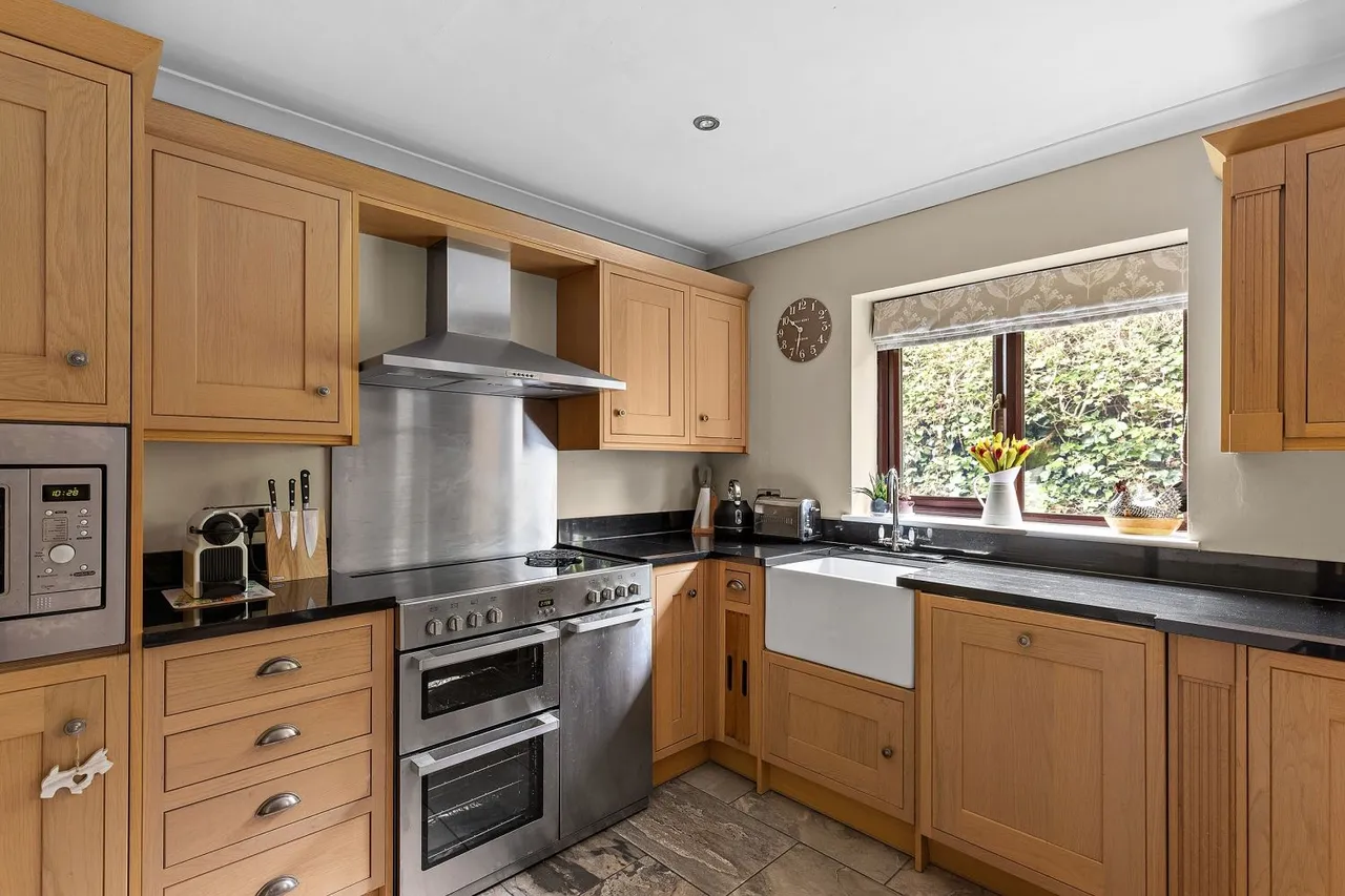 Well Lane, South Milford, LS25, photo 4