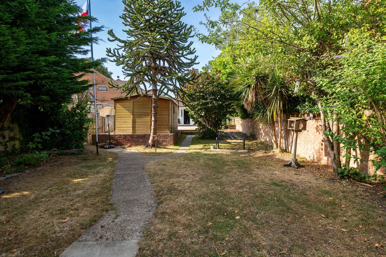 Queens Road, Minster On Sea, ME12, photo 26