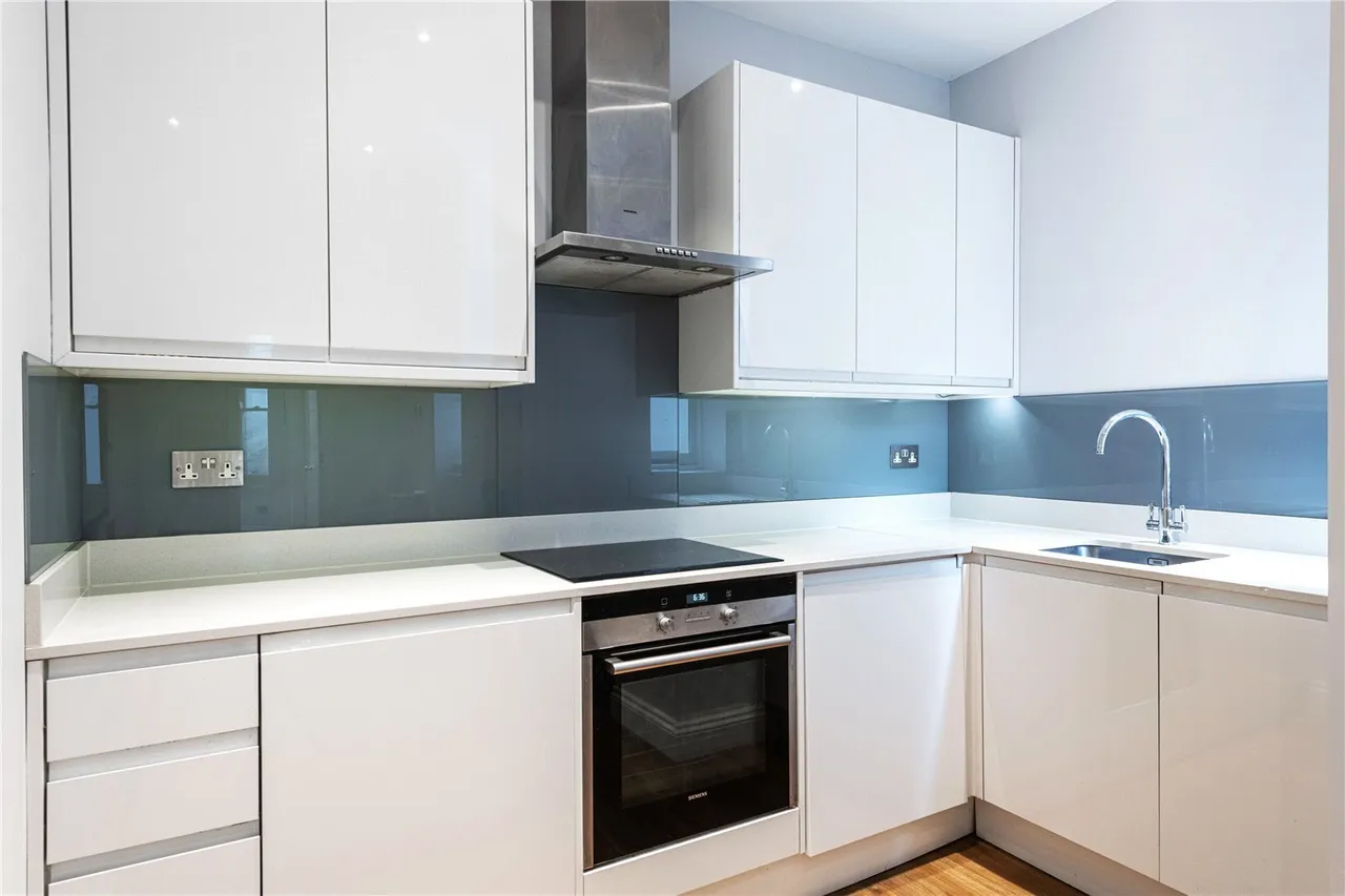 Brodrick Road, London, SW17, photo 8