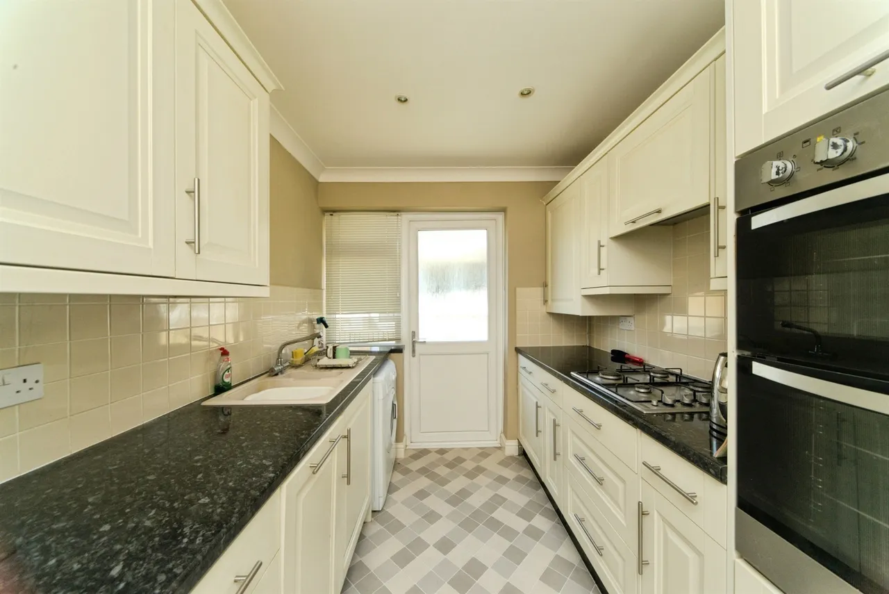 Netherfield Avenue, Eastbourne, BN23, photo 9
