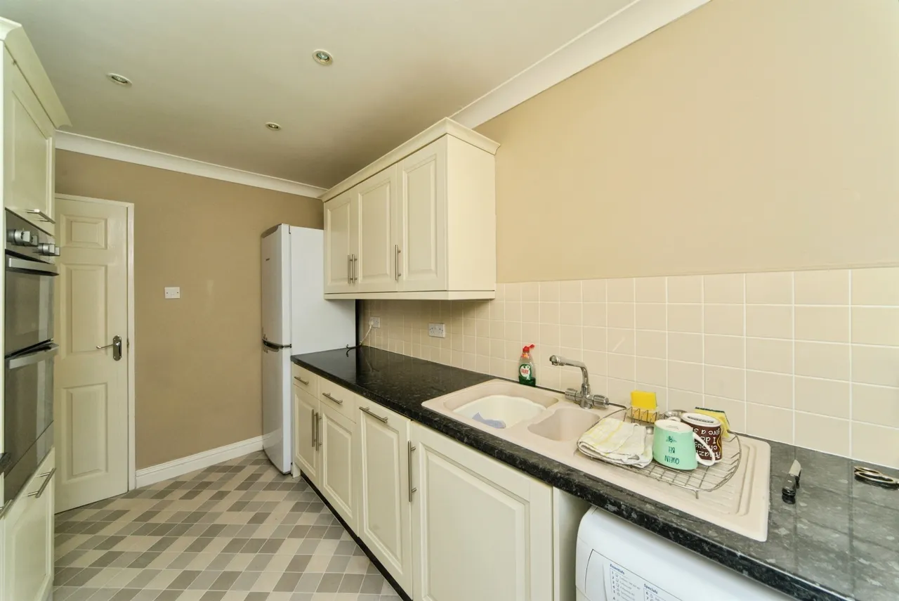 Netherfield Avenue, Eastbourne, BN23, photo 8