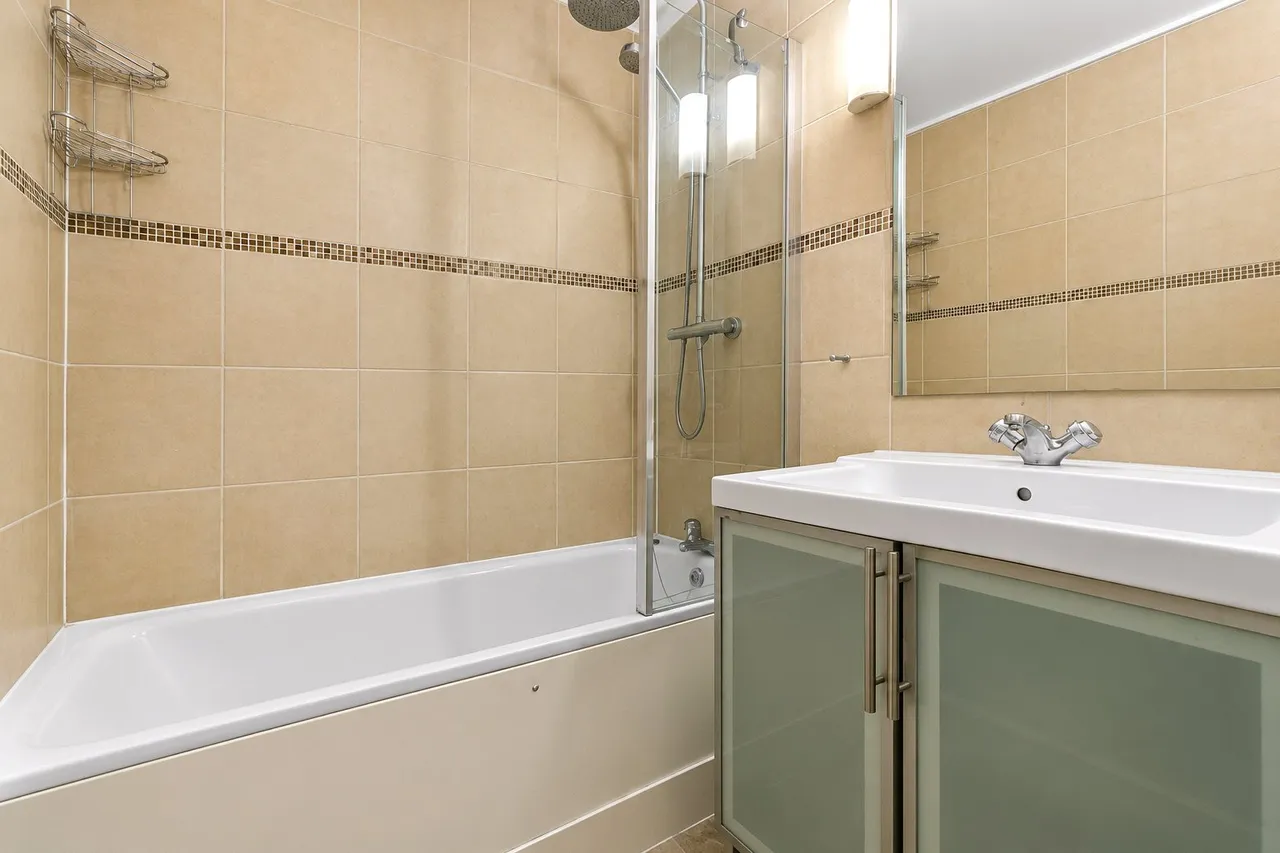 Upper Richmond Road, Putney, SW15, photo 13