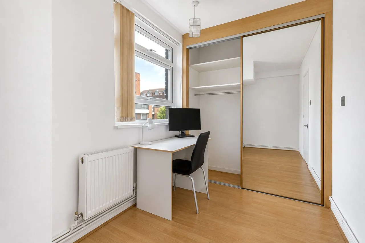 Upper Richmond Road, Putney, SW15, photo 12