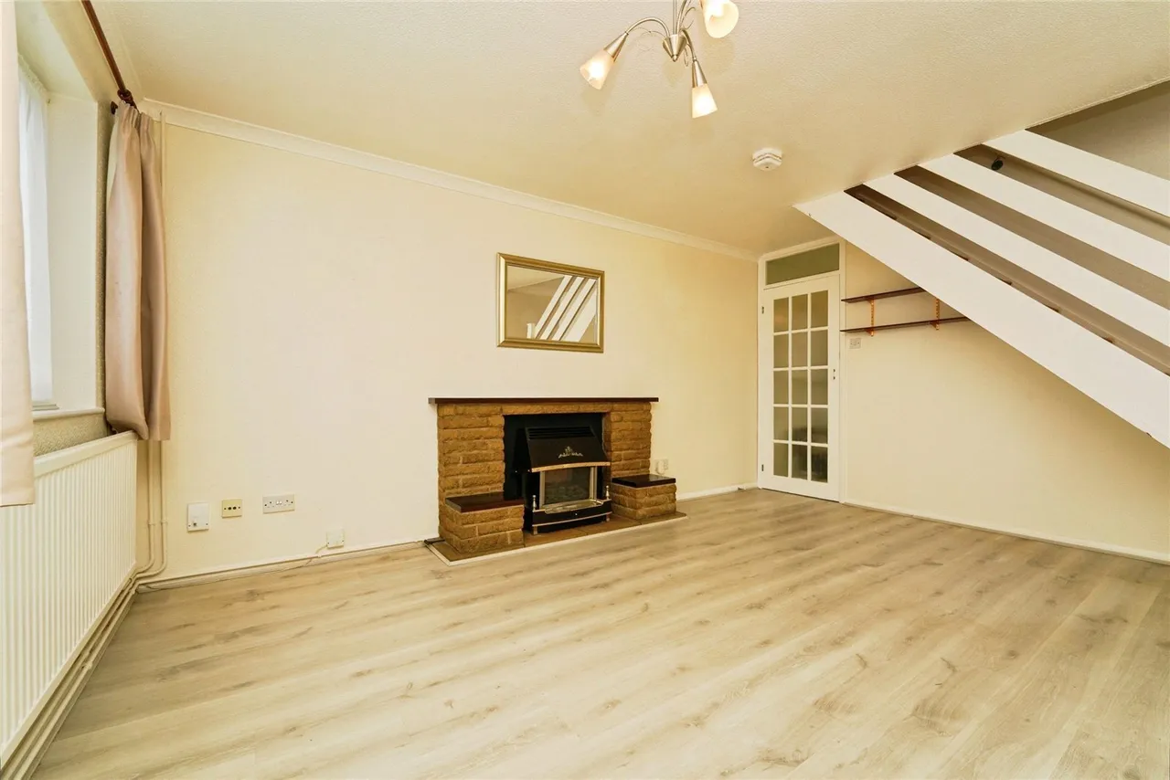 Drayton Way, Gloucester, Gloucestershire, GL4, photo 5