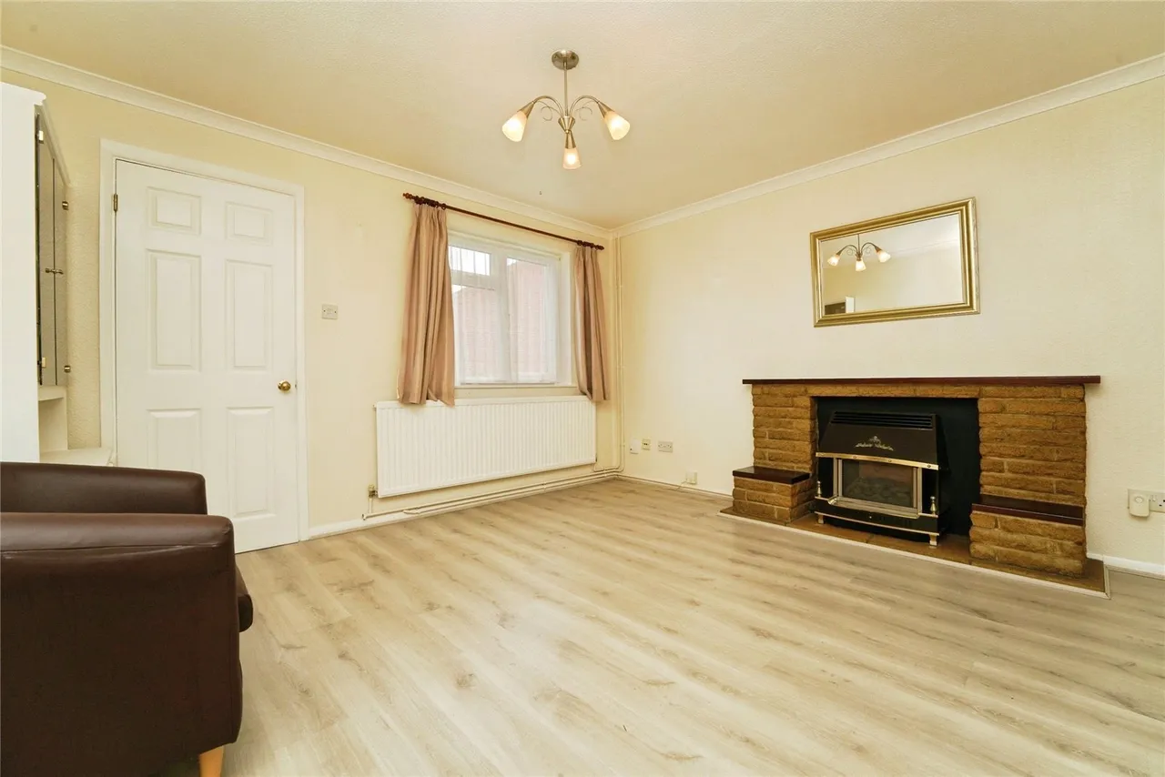Drayton Way, Gloucester, Gloucestershire, GL4, photo 4