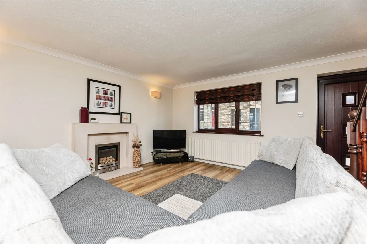 Chapel Street, Tingley, Wakefield, photo 5