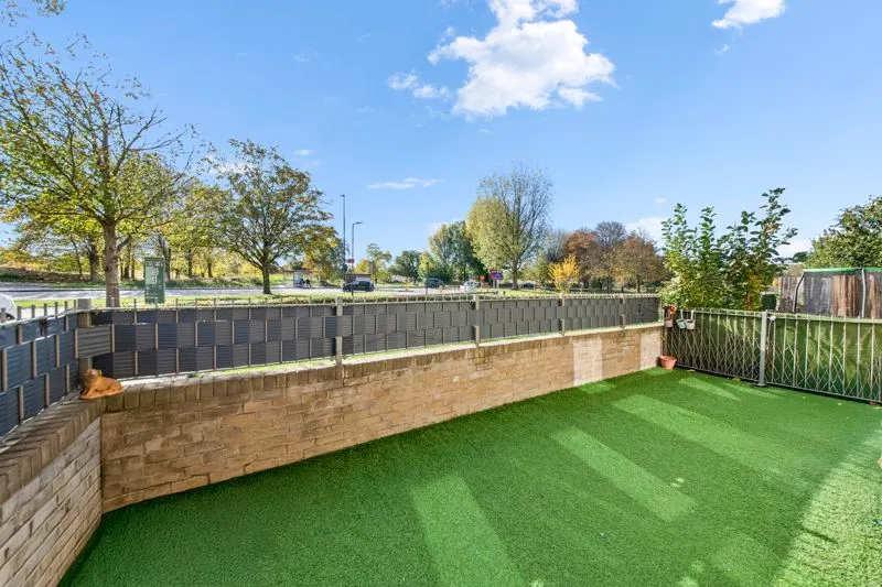 Harman Court, Rectory Park Avenue, Northolt, photo 8