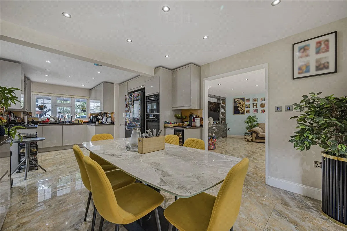 The Avenue, Orpington, BR6, photo 2