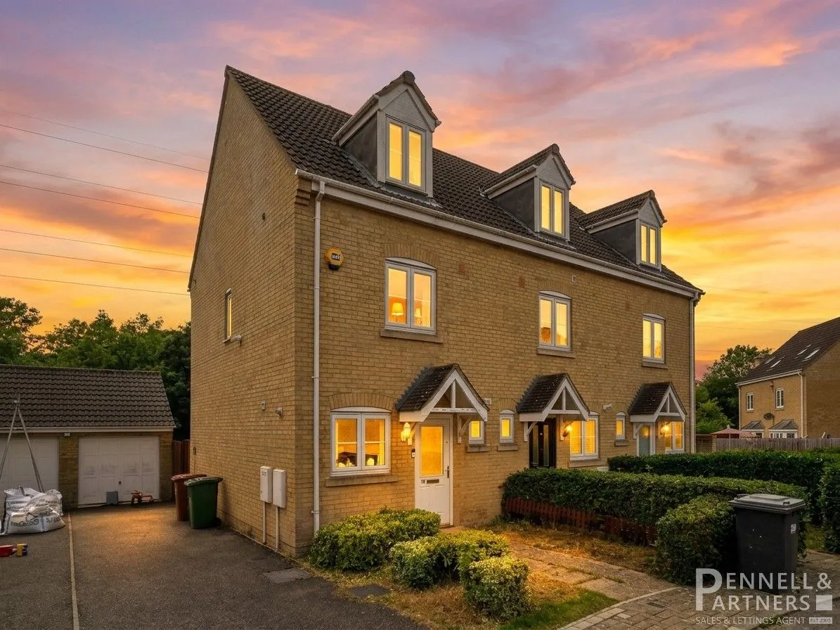 3 bed house for sale, Boleyn Avenue, Peterborough