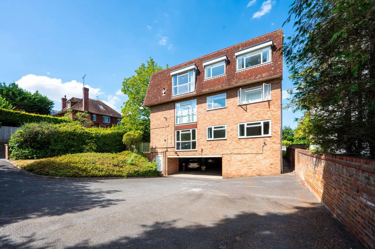 1 Sycamore Court, 54 Harvey Road, Guildford, photo 12