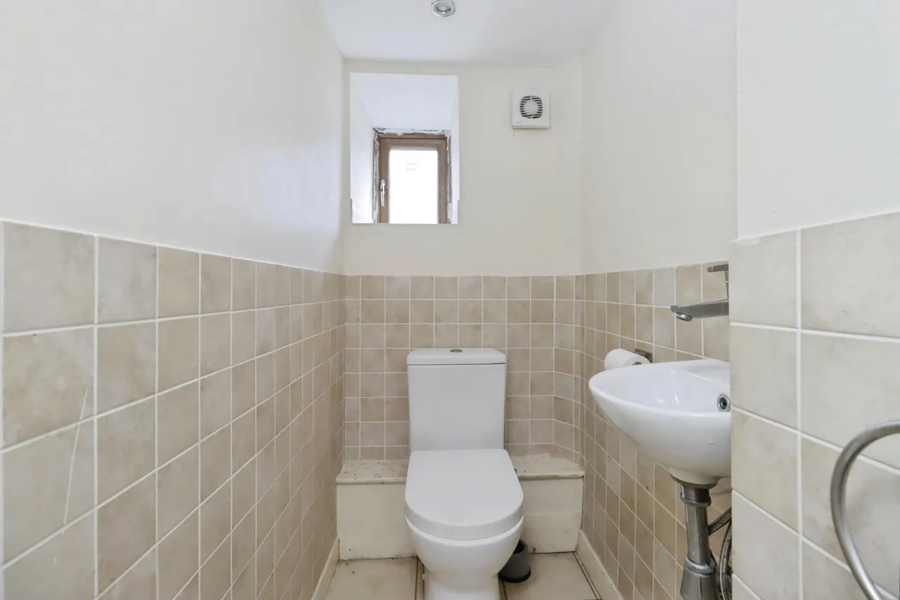 At Millfields, Hampton Loade, WV16, photo 23