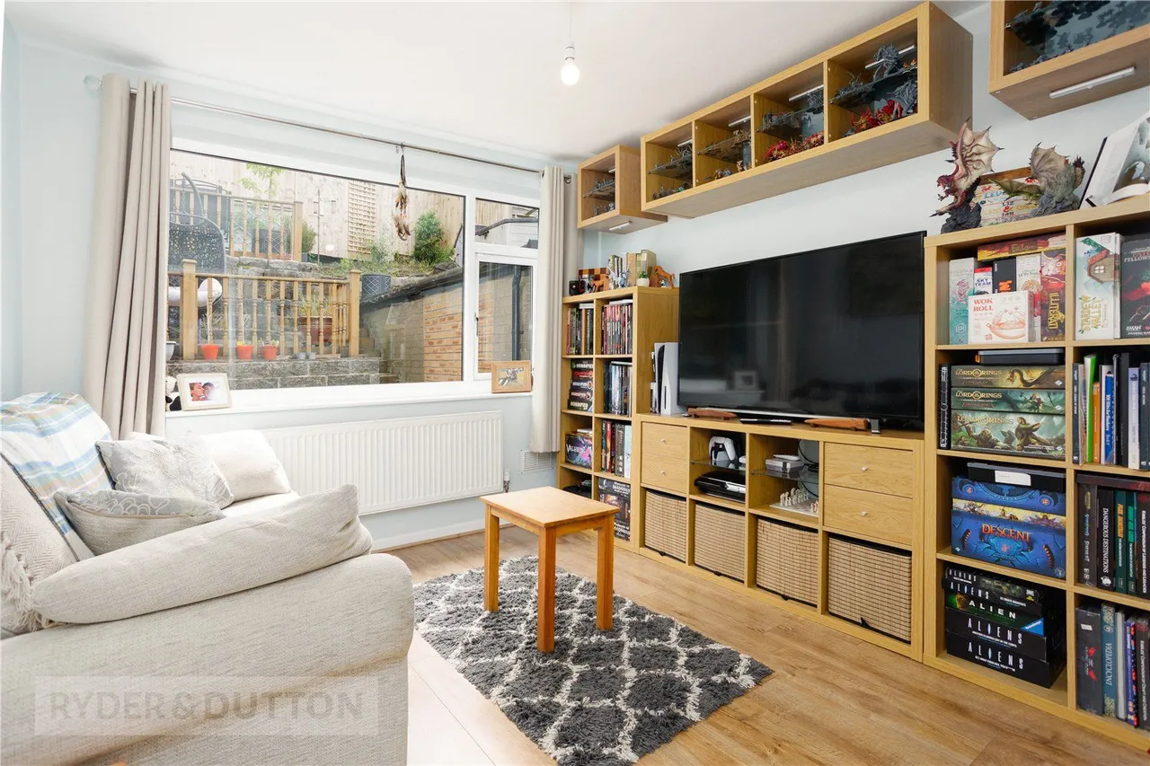 Redwood Road, Uppermill, OL3, photo 11