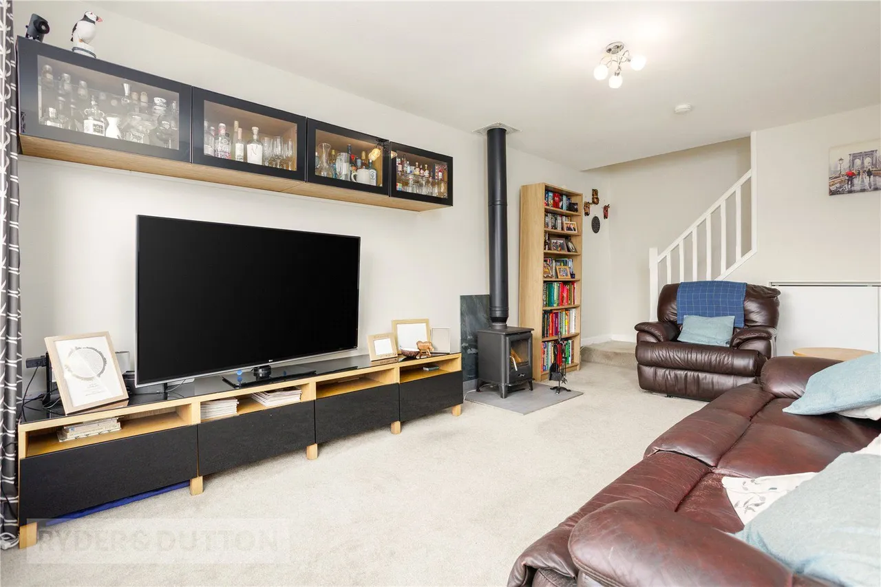 Redwood Road, Uppermill, OL3, photo 6