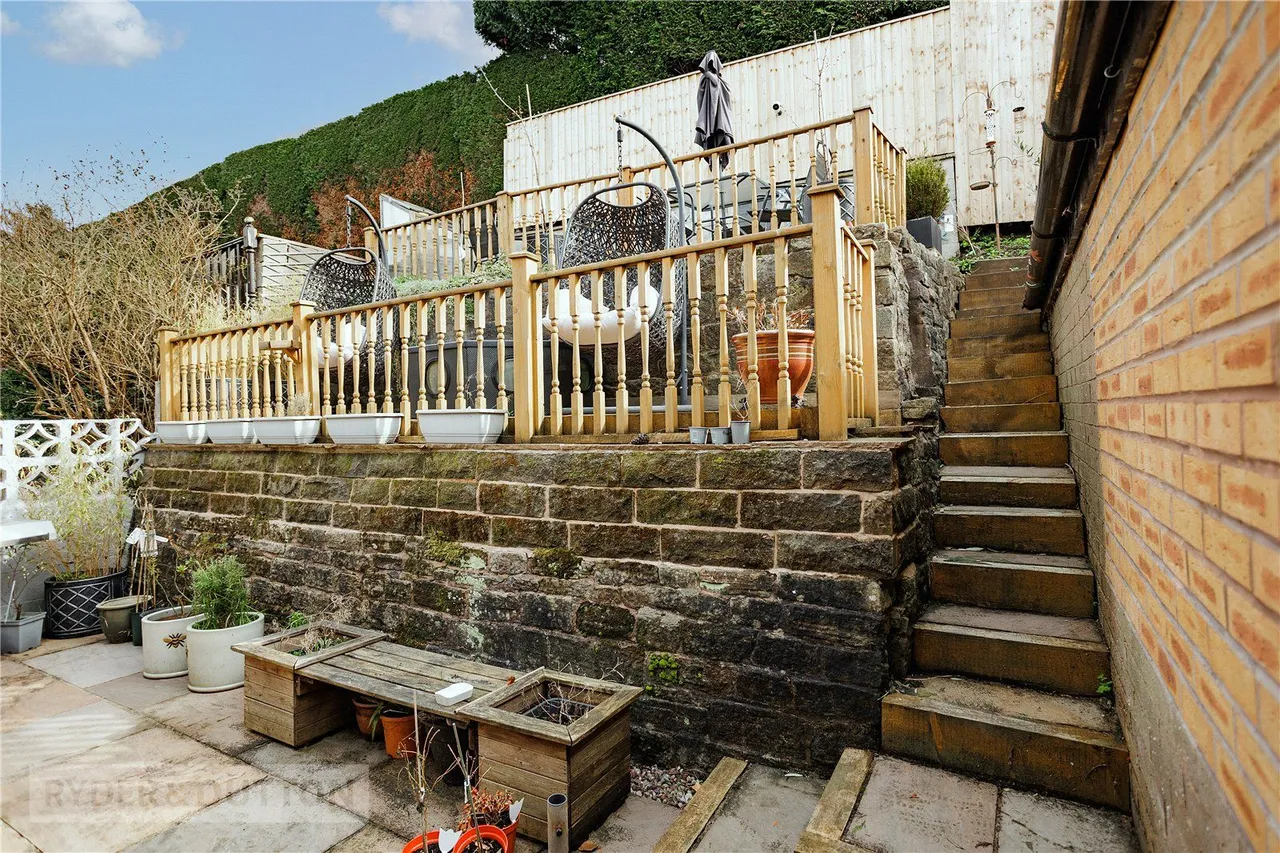 Redwood Road, Uppermill, OL3, photo 21