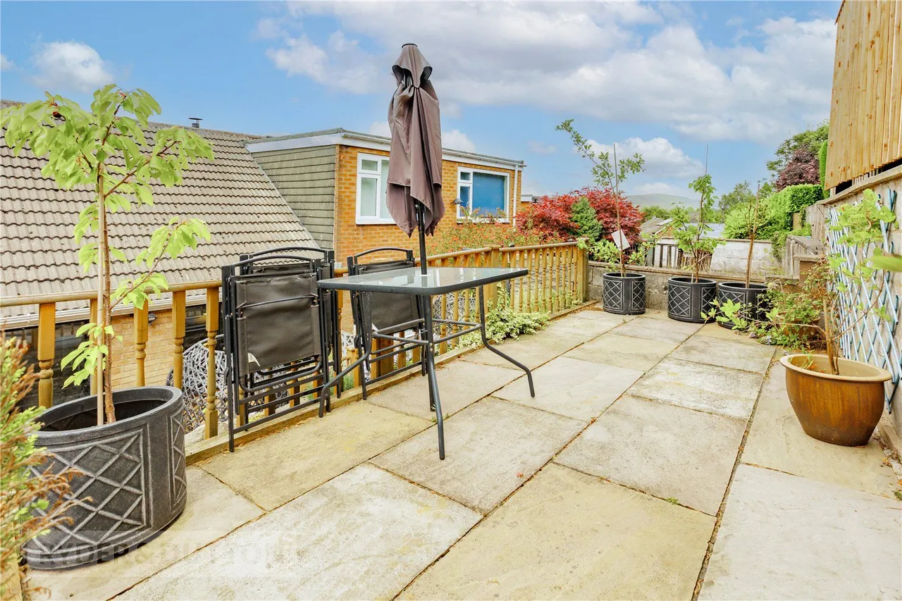 Redwood Road, Uppermill, OL3, photo 20