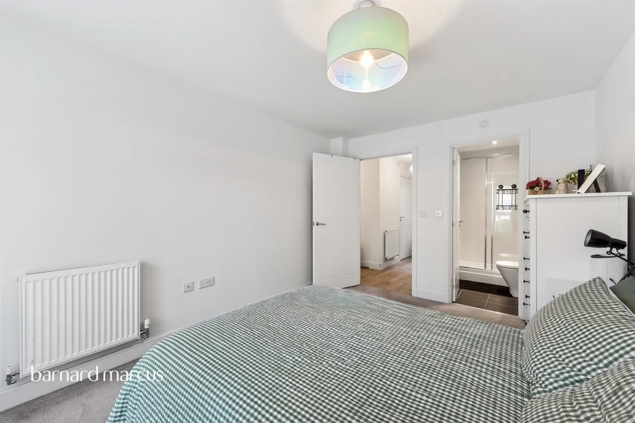 Tala Close, Surbiton, photo 11