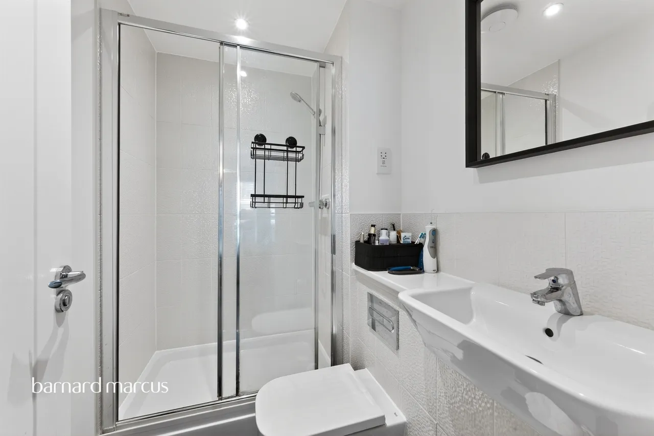 Tala Close, Surbiton, photo 10