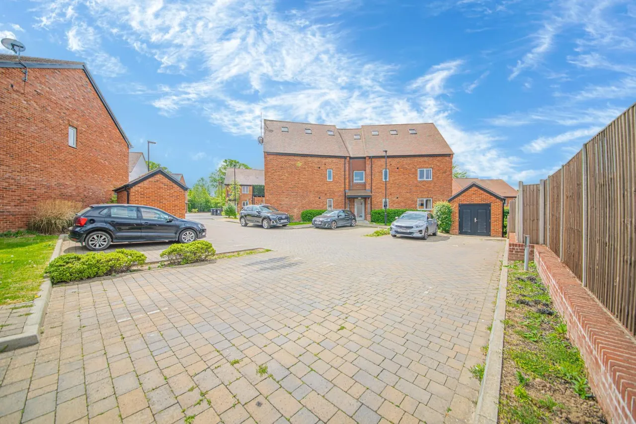 Samuel Jarvis Avenue, Fair Oak, SO50, photo 11