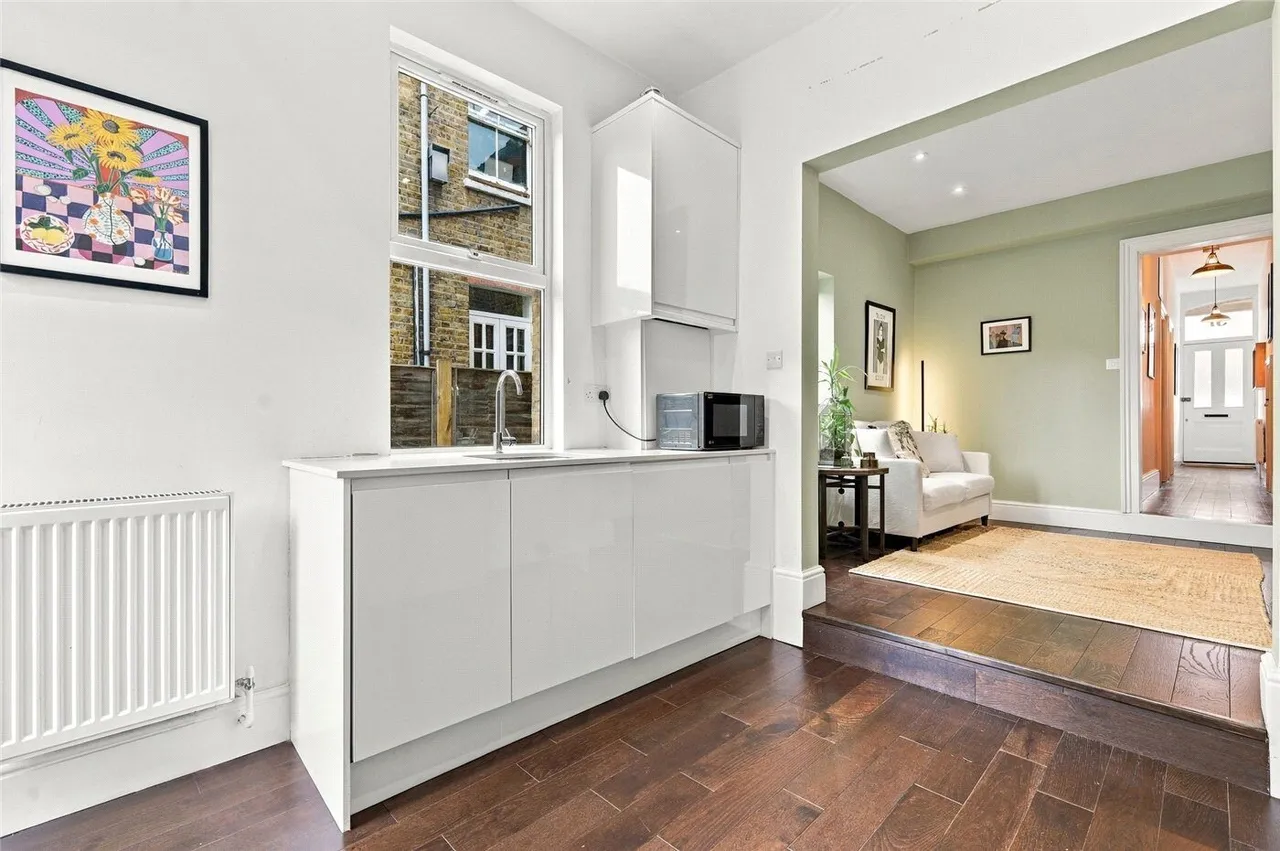 Manchester Road, London, N15, photo 13