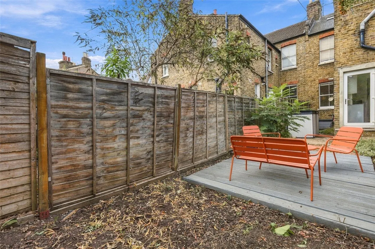 Manchester Road, London, N15, photo 8