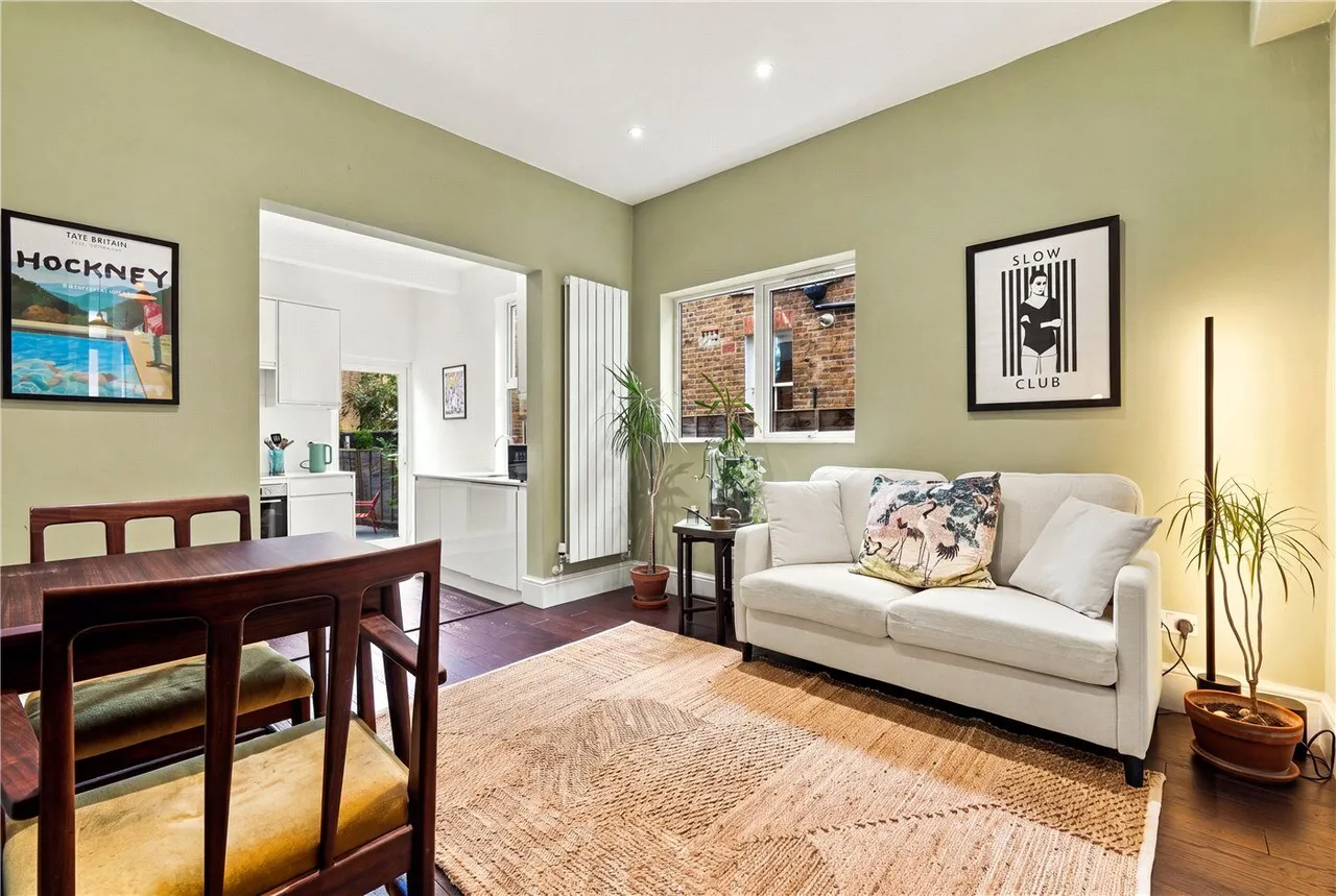 Manchester Road, London, N15, photo 3