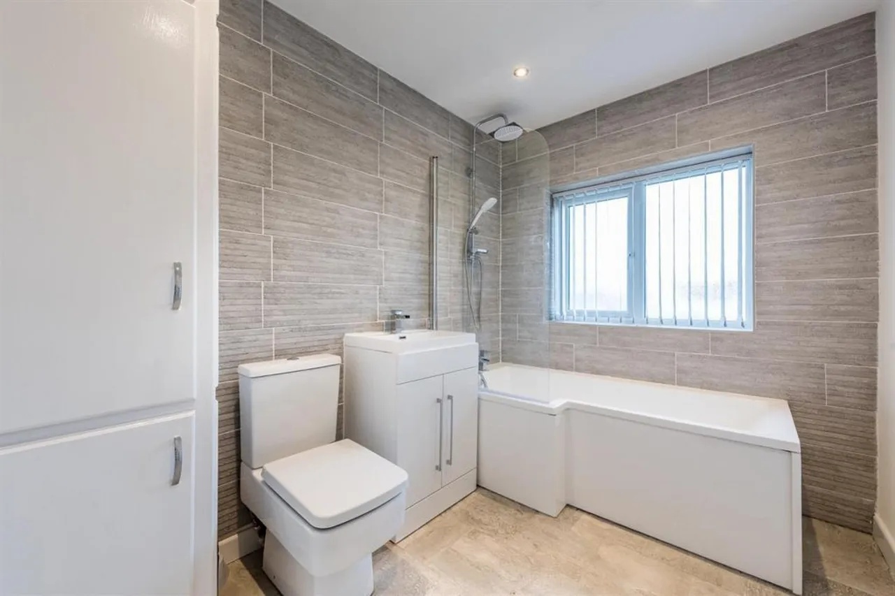 New Street, Wall Heath, DY6 9AH, photo 11
