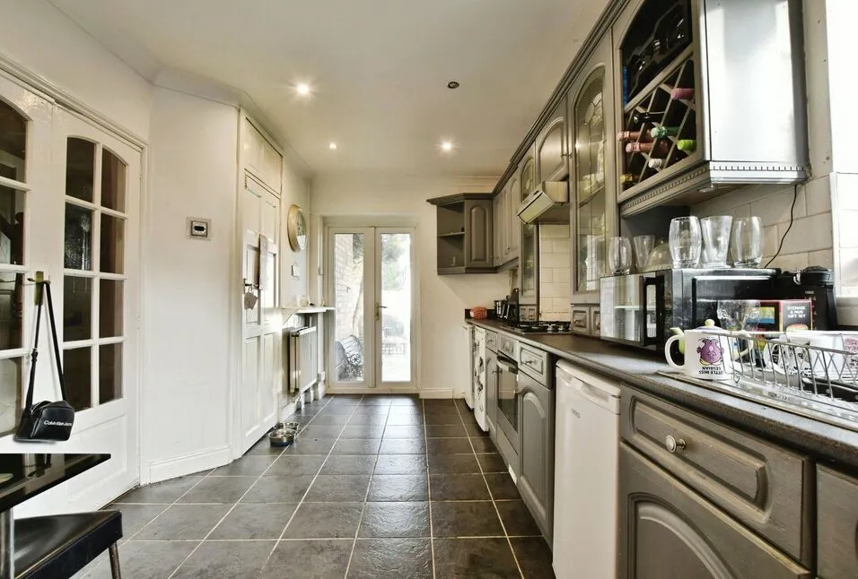 Swalecliff Avenue, Manchester, Greater Manchester, M23, photo 5