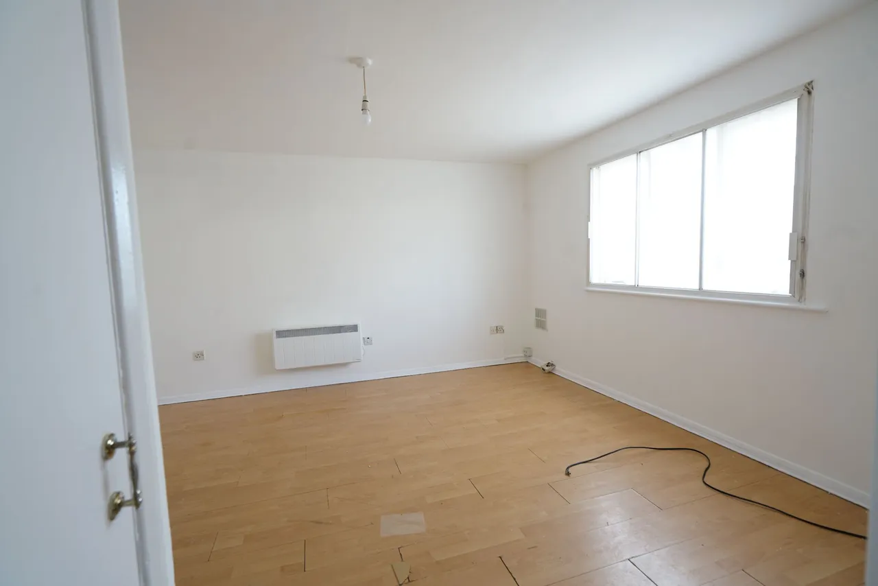 Parsonage Road, Grays, Essex, RM20 4AJ, photo 8