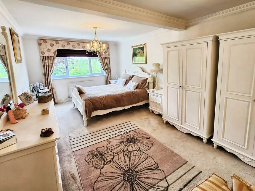 Higham Lane, Nuneaton, CV11, photo 9