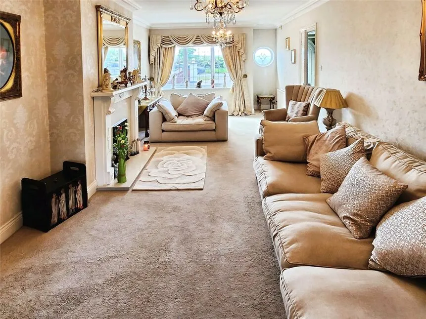 Higham Lane, Nuneaton, CV11, photo 2