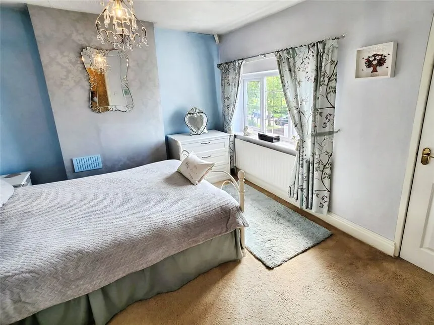 Higham Lane, Nuneaton, CV11, photo 10