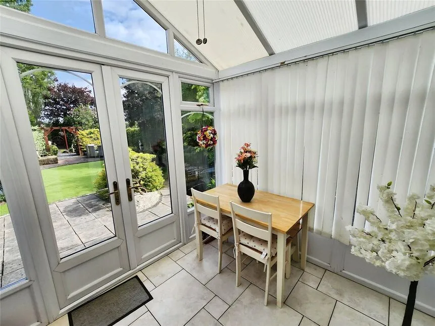 Higham Lane, Nuneaton, CV11, photo 13