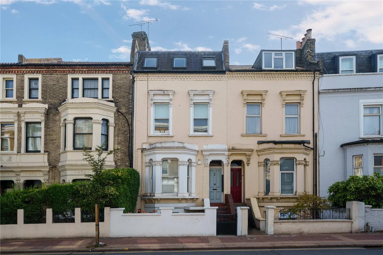 Lower Richmond Road, London, SW15, photo 4