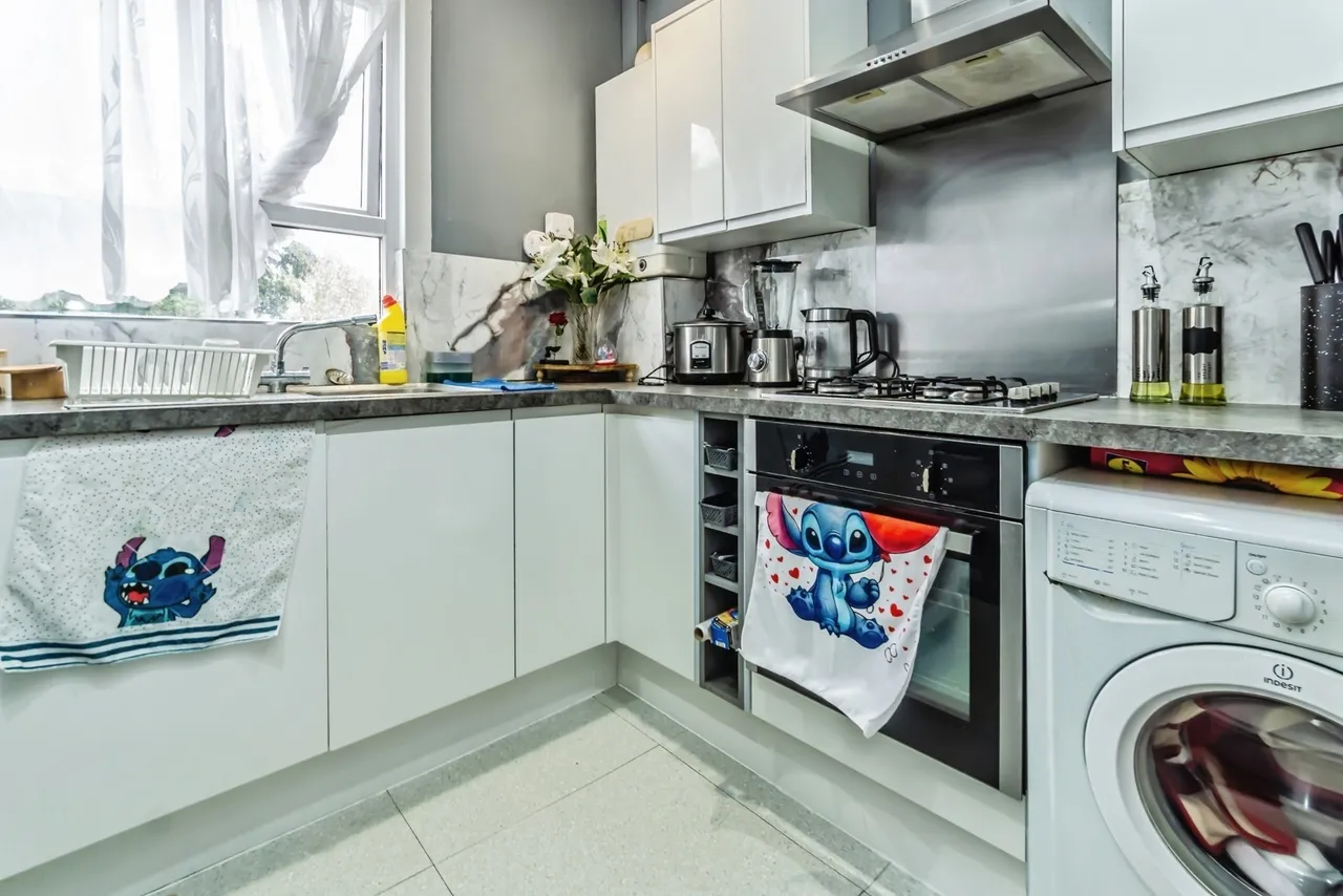 Melfort Road, Thornton Heath, CR7, photo 9