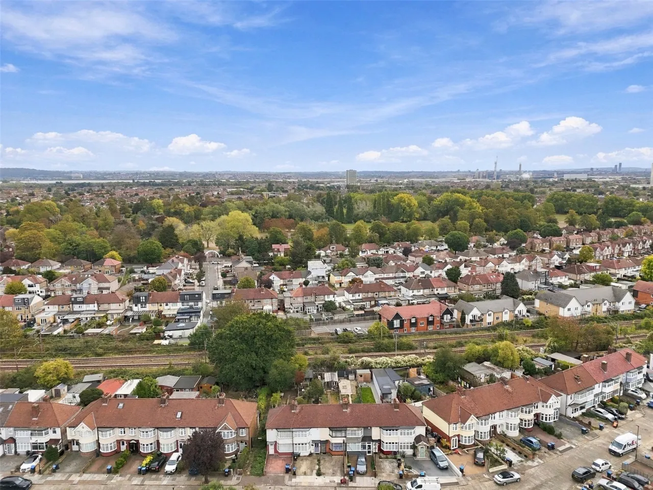Chatsworth Drive, Enfield, photo 24