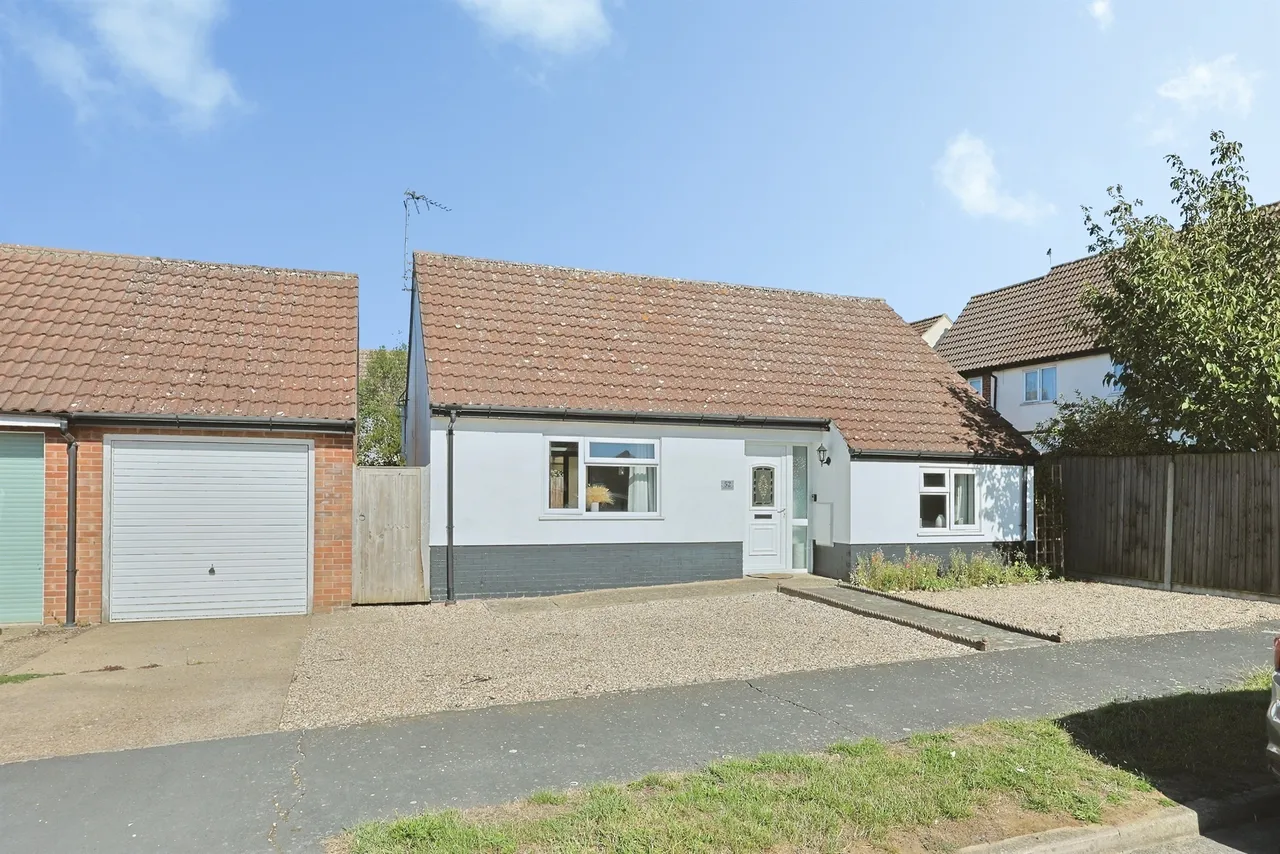 2 bed house for sale, Jubilee Road, Watton, IP25