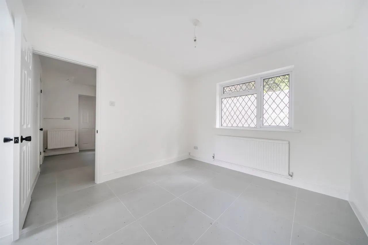 Taff Vale Estate, Edwardsville, Treharris, photo 8