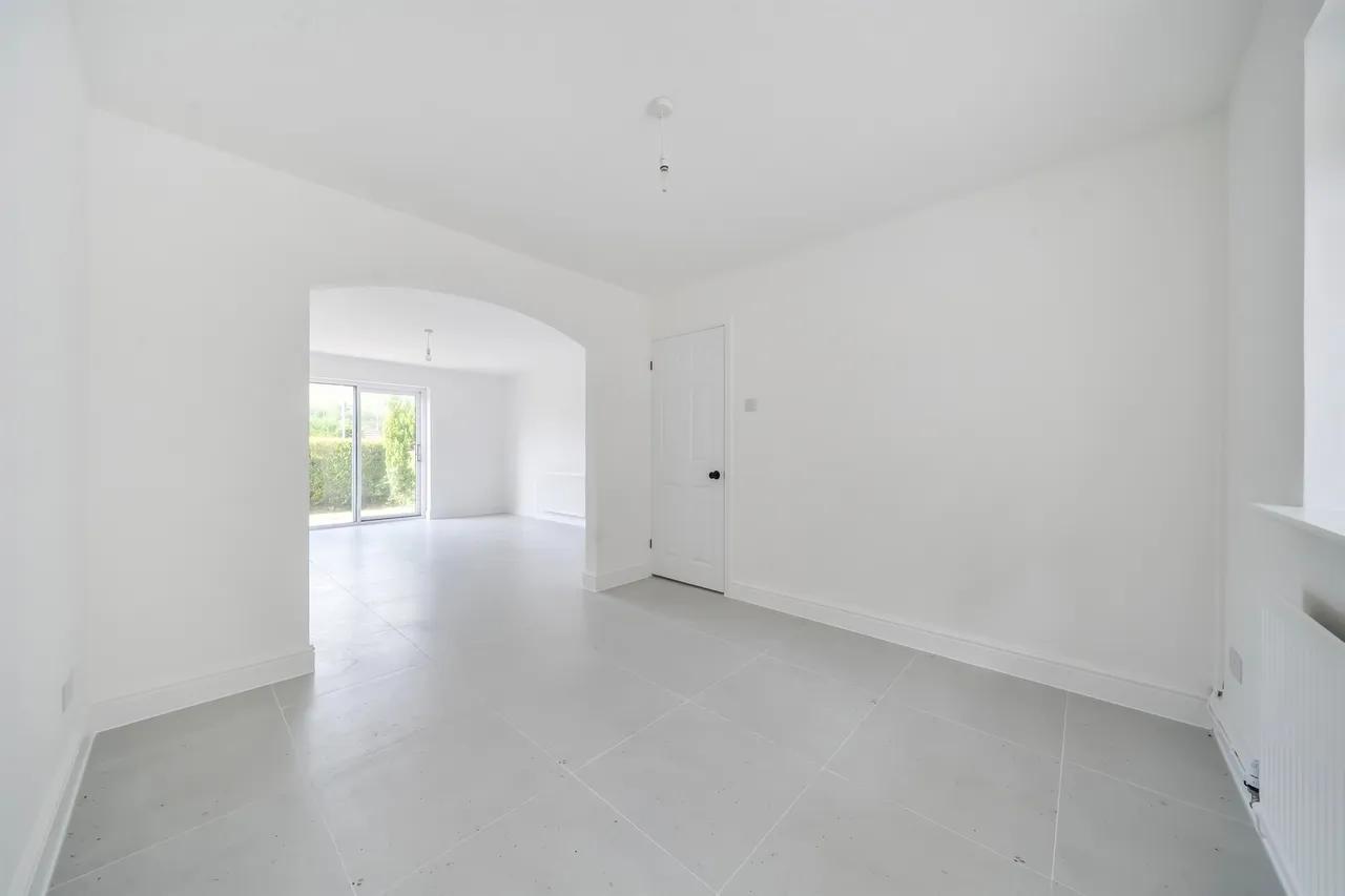 Taff Vale Estate, Edwardsville, Treharris, photo 7