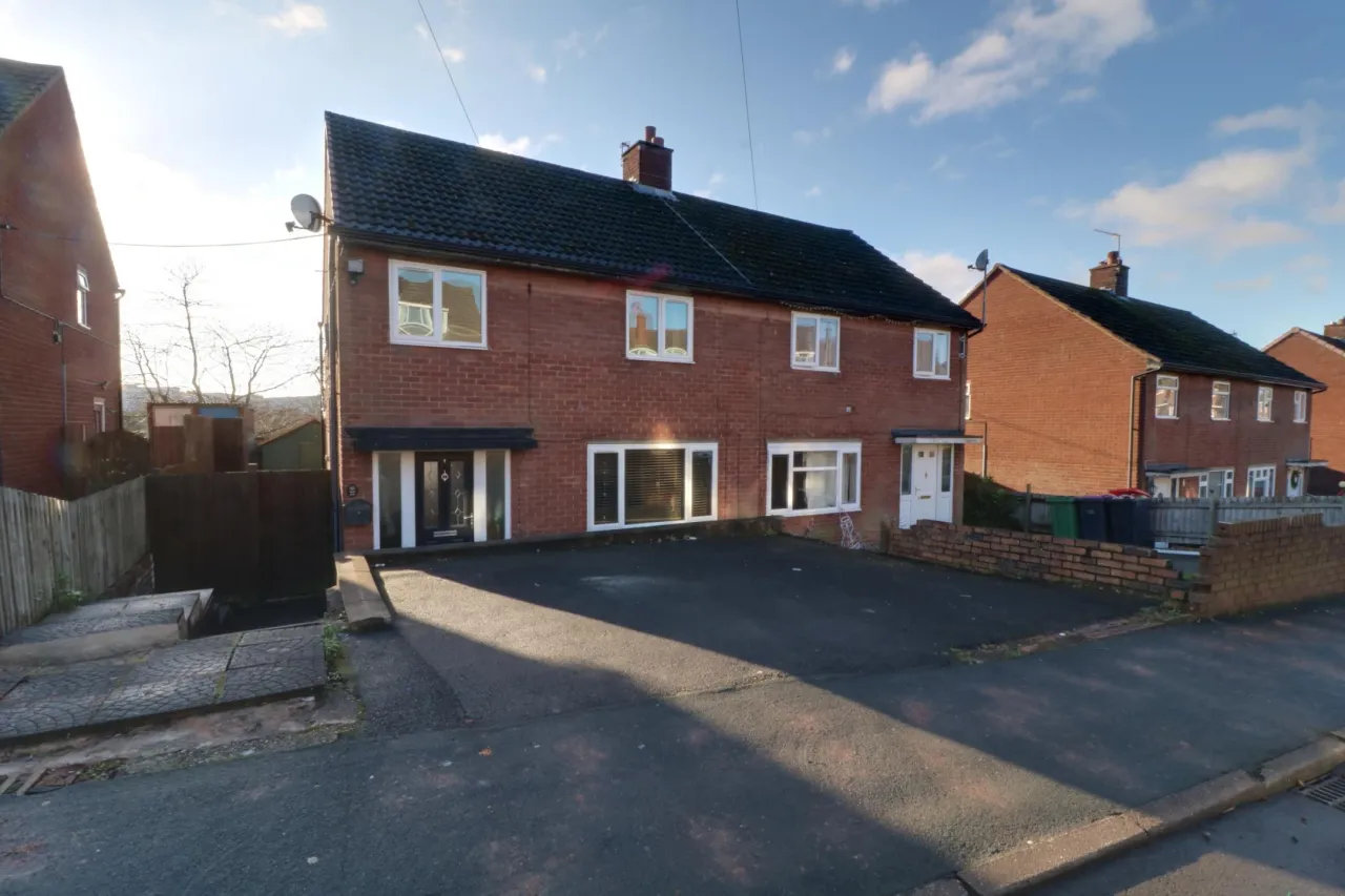3 bed property for sale, Sixth Avenue, Telford