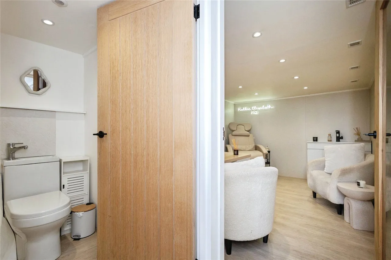 Alderley Drive, Bredbury, Stockport, Greater Manchester, SK6, photo 25
