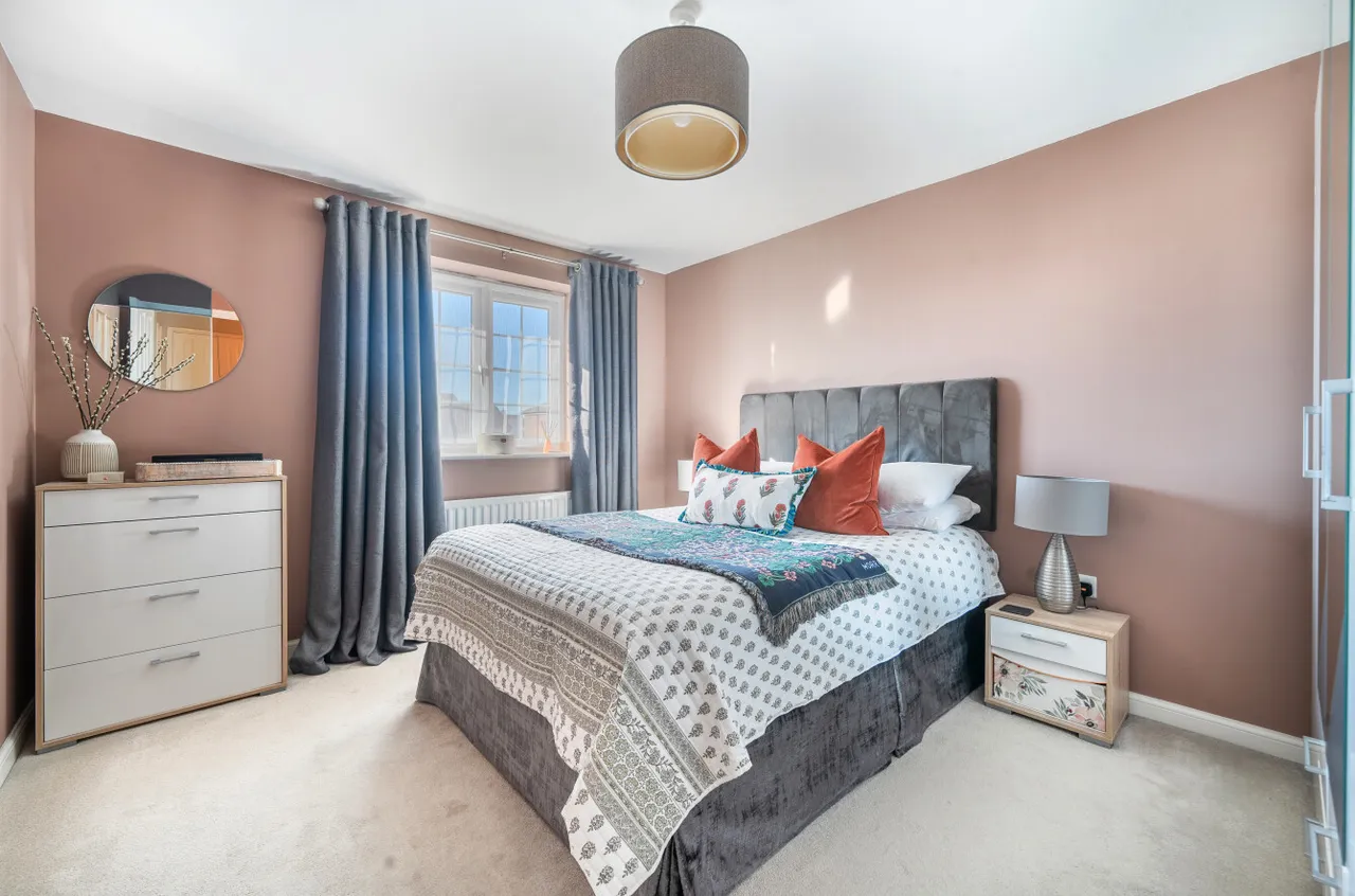 Nicholson Drive, Wokingham, Berkshire, RG41 1AG, photo 11