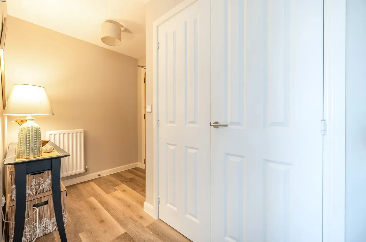 Nicholson Drive, Wokingham, Berkshire, RG41 1AG, photo 9
