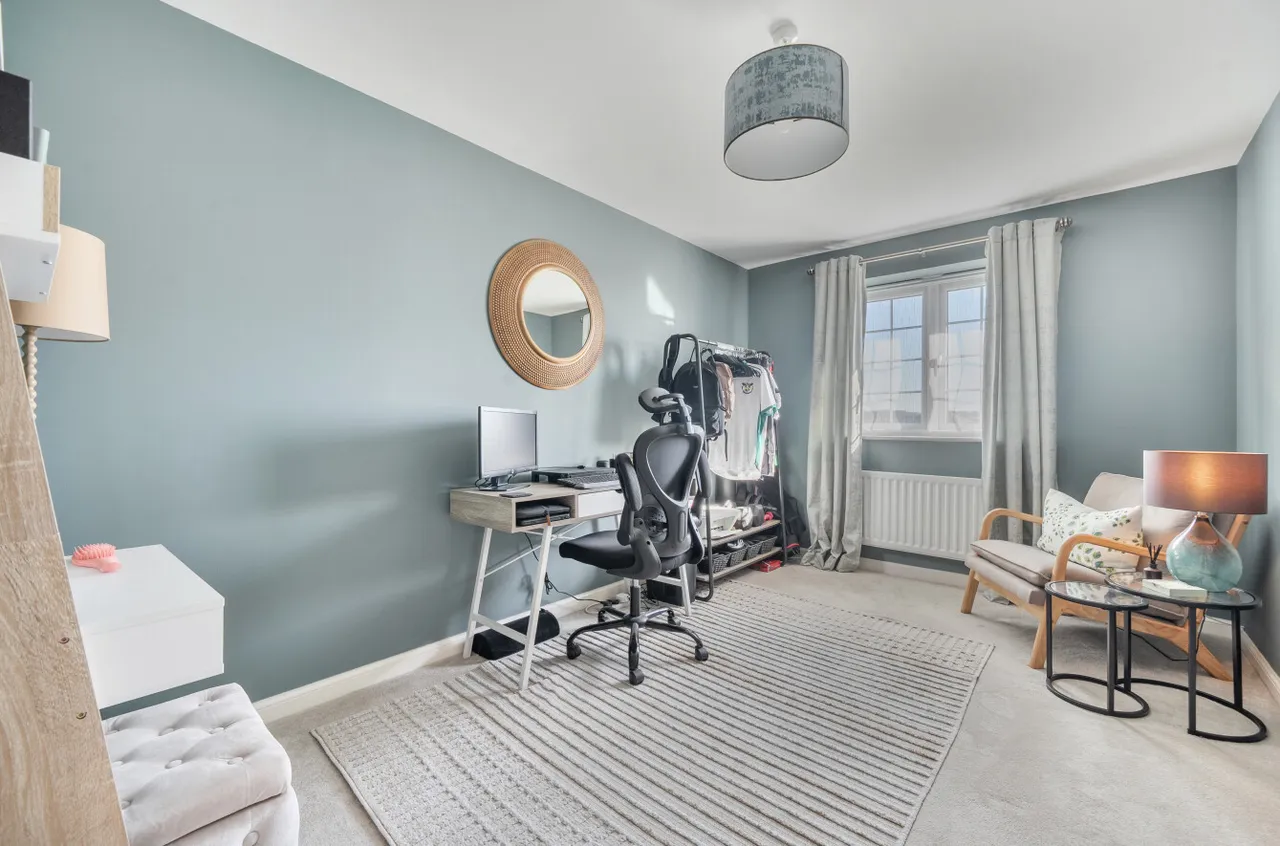 Nicholson Drive, Wokingham, Berkshire, RG41 1AG, photo 13