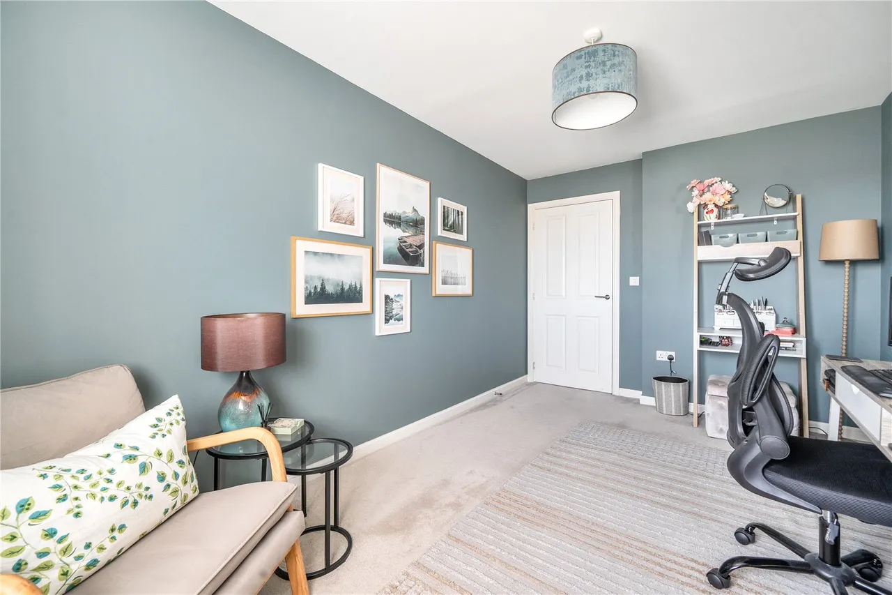 Nicholson Drive, Wokingham, Berkshire, RG41 1AG, photo 14