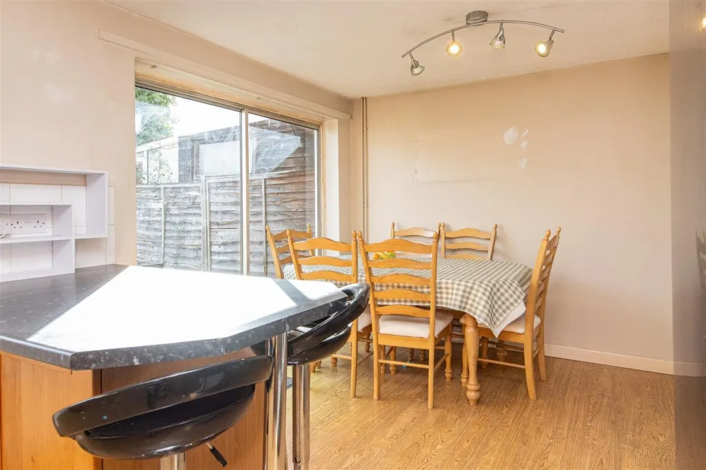 Lomond Drive, Kettering, photo 8