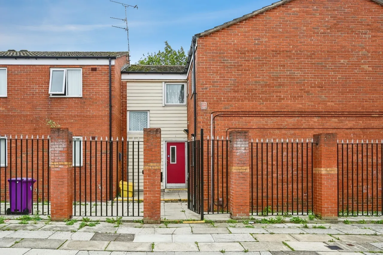 1 bed flat for sale, Kearsley Close, Liverpool, L4